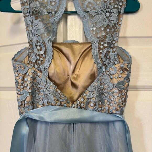 Light Blue Ruffle Floor Length Prom Dress - Juniors Size 3 - Picture 4 of 5